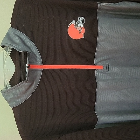 CLEVELAND BROWNS QUARTER ZIP LIGHTWEIGHT PULLOVER...NWOT...XL - Picture 4 of 8